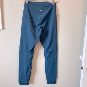Lululemon Athletica Align Leggings in 28” Size 6 in Blue